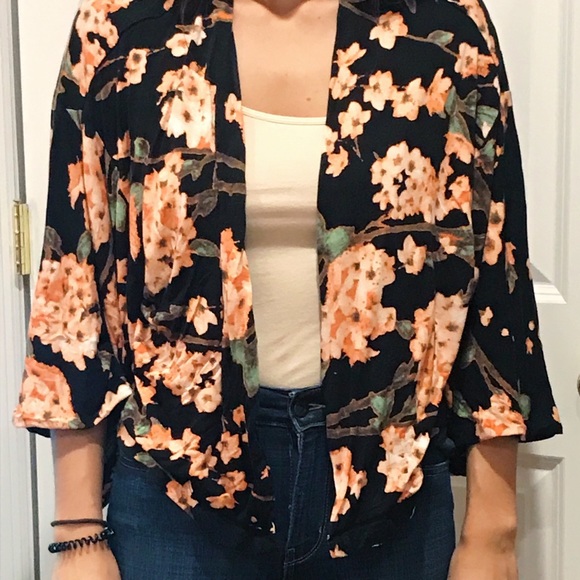 ASOS PETITE Japanese Floral Kimono - Picture 7 of 8